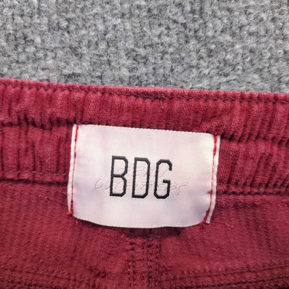 BDG Women's High Rise Corduroy Mom Jeans Red Size 27 Cotton 5-Pocket - Picture 8 of 12